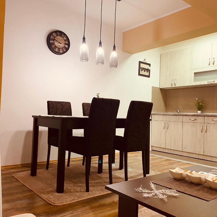 Ana Luxury Apartment **** Nova Varos Exterior photo