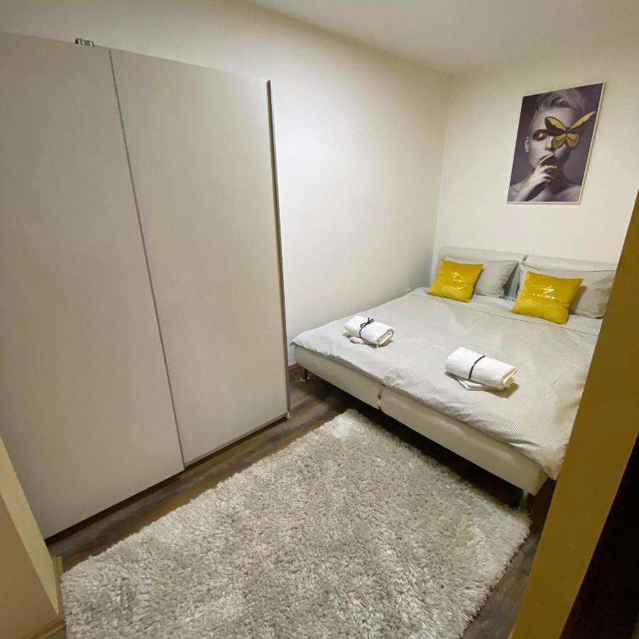Ana Luxury Apartment **** Nova Varos Exterior photo